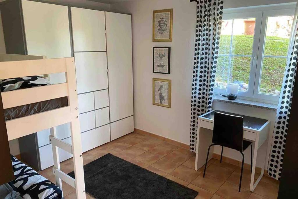 Die Seeblume - Ferienwohnung Mit Pool Und Seeblick Bodman-Ludwigshafen Exterior photo