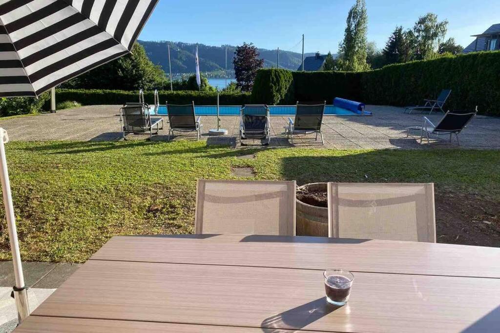 Die Seeblume - Ferienwohnung Mit Pool Und Seeblick Bodman-Ludwigshafen Exterior photo