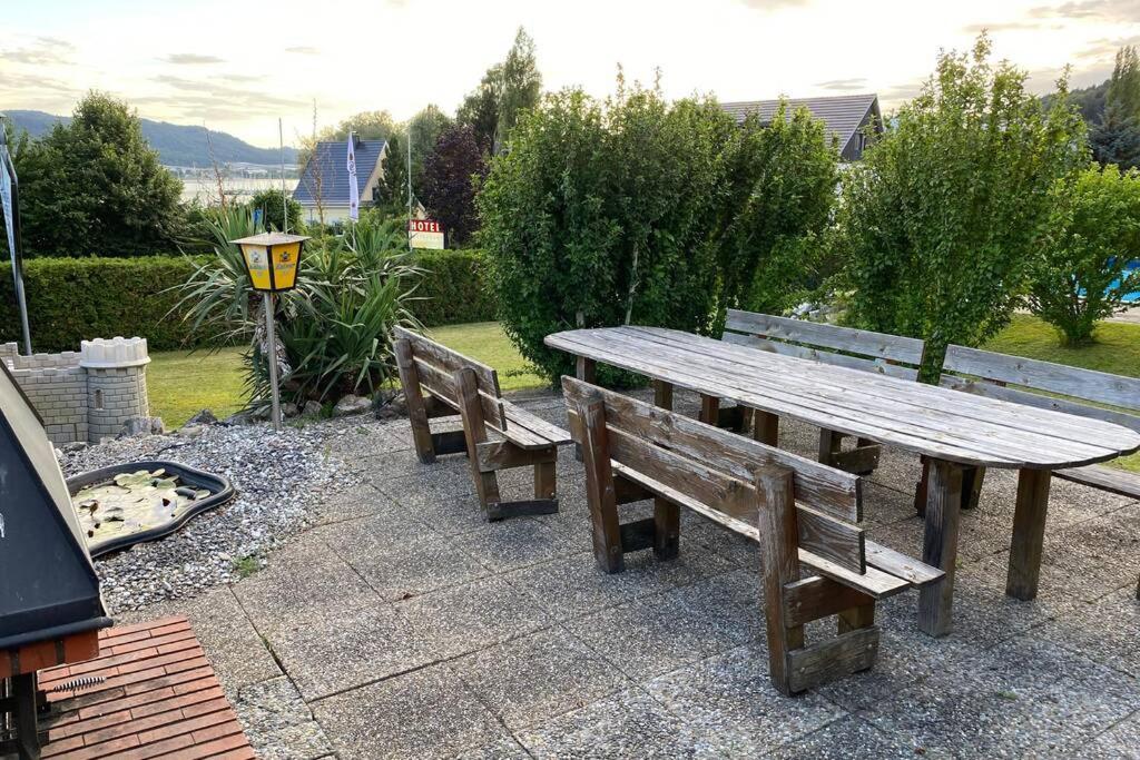 Die Seeblume - Ferienwohnung Mit Pool Und Seeblick Bodman-Ludwigshafen Exterior photo